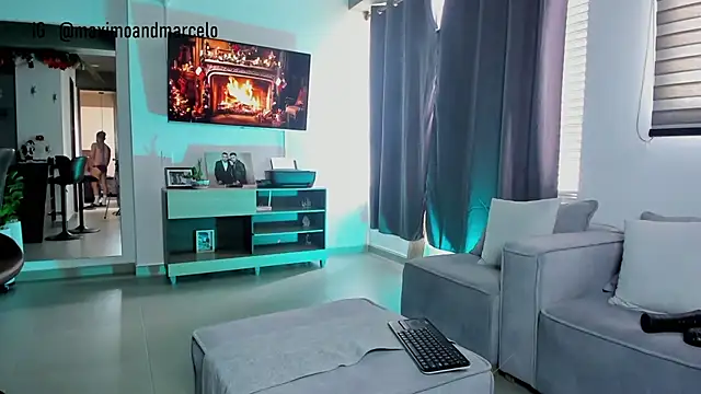 Snapshot of Maximo_Marcelo chatting on 15, 12, 2024 Maximo Marcelo online show from 15, 12, 2024