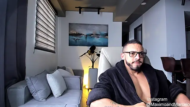 Snapshot of Maximo_Marcelo chatting on 18, 3, 2025 Maximo Marcelo online show from 18, 3, 2025