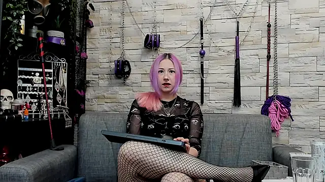 CruelMistress online show from 2, 6, 2026
