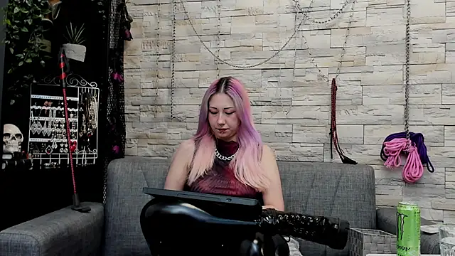 CruelMistress online show from 9, 6, 2026