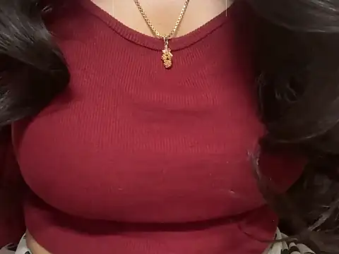 Snapshot of _FluffyHxney_ chatting on 12, 12, 2024 FluffyHxney online show from 12, 12, 2024