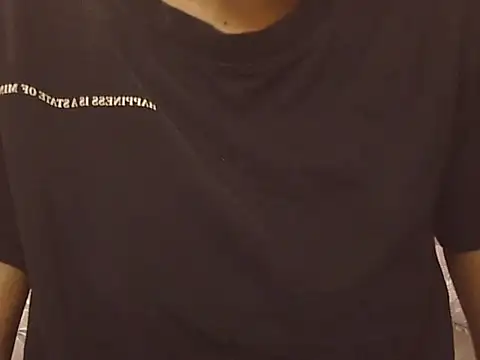 Snapshot of _FluffyHxney_ chatting on 4, 11, 2025 FluffyHxney online show from 4, 11, 2025