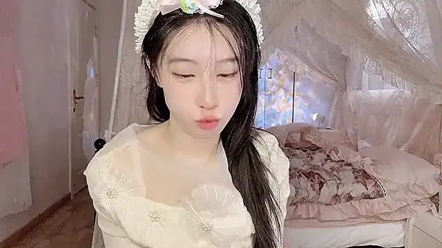 JennieKim RoseannePark online show from 13, 12, 2024