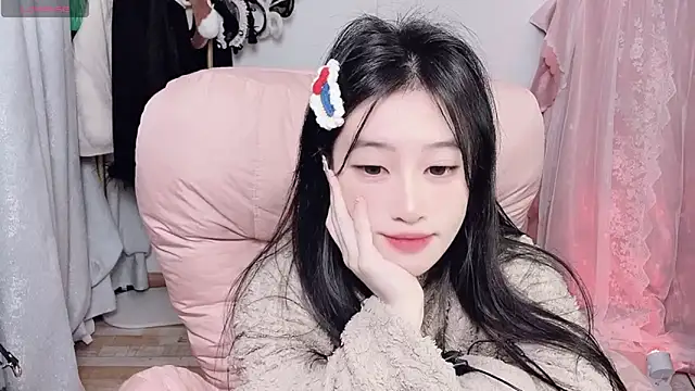 JennieKim RoseannePark online show from 8, 2, 2025