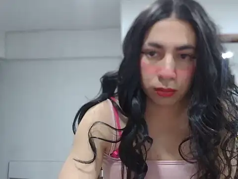 Snapshot of Yasmin_Paez99 chatting on 10, 7, 2026 Yasmin Paez99 online show from 10, 7, 2026