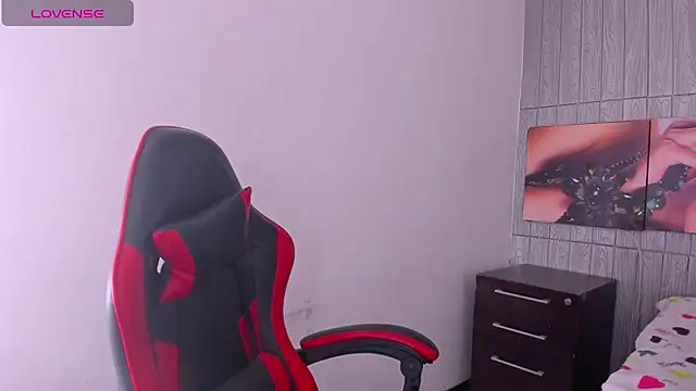 zoe connor19 online show from 10, 4, 2026