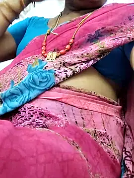 Snapshot of Tamilrojanew chatting on 3, 11, 2025 Tamilrojanew online show from 3, 11, 2025