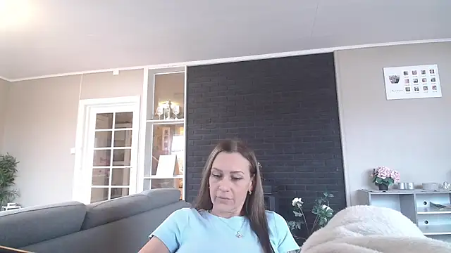 Snapshot of Xena_UK chatting on 13, 12, 2024 Xena UK online show from 13, 12, 2024