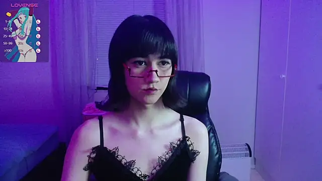 Snapshot of lewd_pillows chatting on 15, 3, 2025 lewd pillows online show from 15, 3, 2025