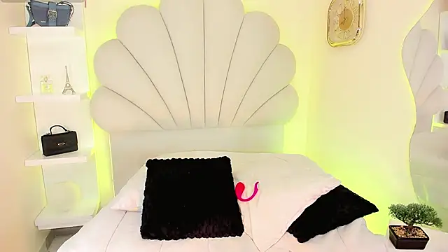 ValentinaMarinn online show from 19, 9, 2025