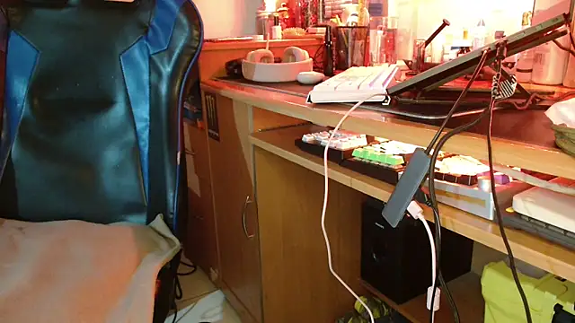 DirtyDi97 online show from 22, 10, 2025