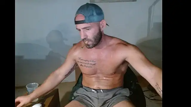 Snapshot of TheNakedPreacher chatting on 20, 12, 2024 TheNakedPreacher online show from 20, 12, 2024