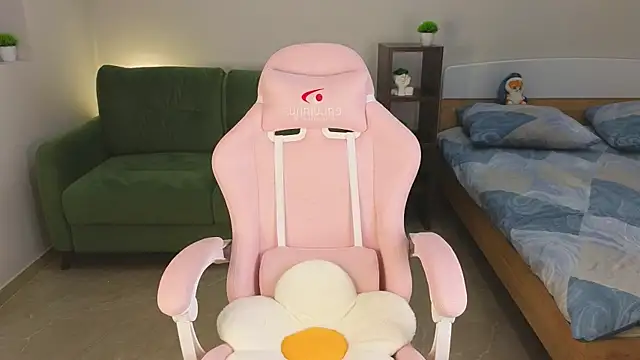 Eveleen Soleen online show from 22, 12, 2024