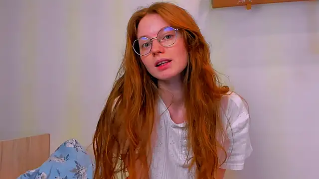 Fire Luna online show from 25, 2, 2026