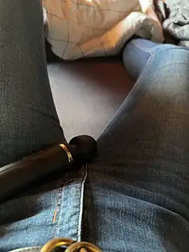 Snapshot of Ana-05 chatting on 17, 2, 2025 Ana-05 online show from 17, 2, 2025