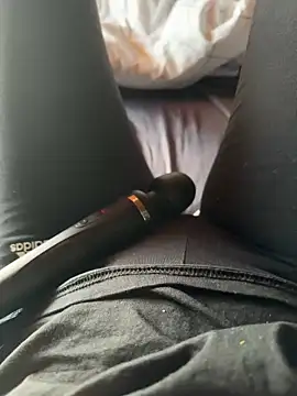 Snapshot of Ana-05 chatting on 18, 2, 2025 Ana-05 online show from 18, 2, 2025