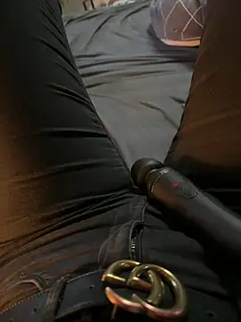 Snapshot of Ana-05 chatting on 3, 3, 2025 Ana-05 online show from 3, 3, 2025