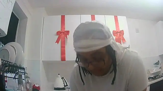 Snapshot of vanilla_chocolate23 chatting on 22, 12, 2025 vanilla chocolate23 online show from 22, 12, 2025