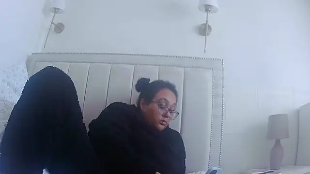 Snapshot of vanilla_chocolate23 chatting on 17, 2, 2026 vanilla chocolate23 online show from 17, 2, 2026