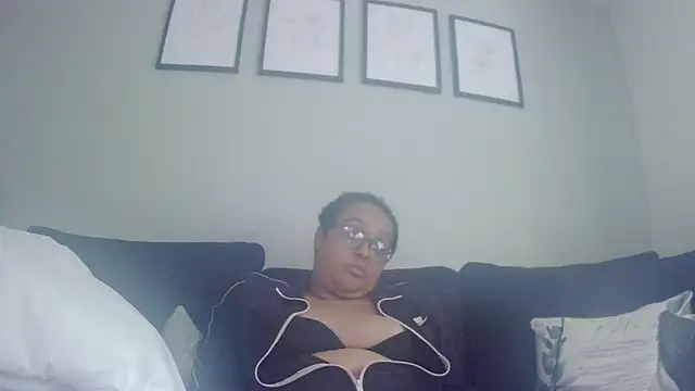 vanilla chocolate23 online show from 3, 6, 2026