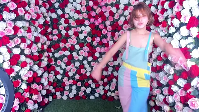 Hellen coy online show from 19, 1, 2025