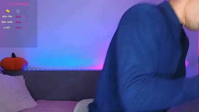 denlover1 online show from 9, 10, 2025