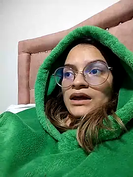 Angie Pirss online show from 10, 10, 2025