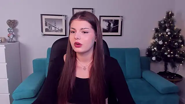 Snapshot of AdeliaKiss chatting on 14, 12, 2024 AdeliaKiss online show from 14, 12, 2024