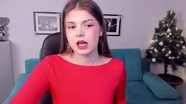 Snapshot of AdeliaKiss chatting on 17, 12, 2024 AdeliaKiss online show from 17, 12, 2024
