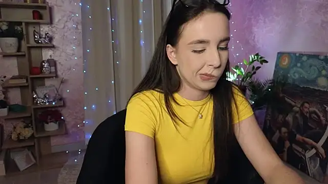 Snapshot of AuroraAksnesss chatting on 11, 12, 2024 AuroraAksnesss online show from 11, 12, 2024