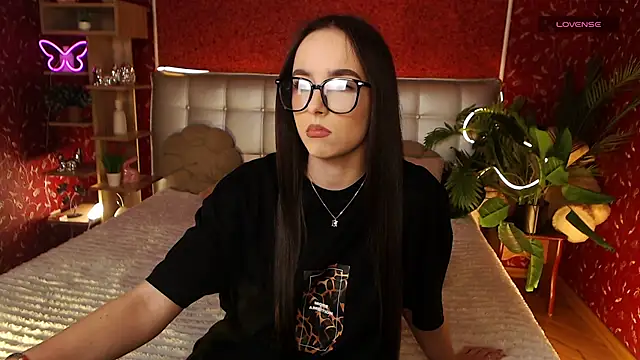 Snapshot of AuroraAksnesss chatting on 5, 2, 2025 AuroraAksnesss online show from 5, 2, 2025