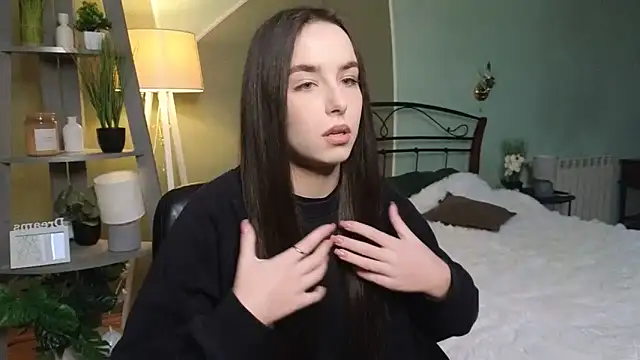 Snapshot of AuroraAksnesss chatting on 13, 2, 2025 AuroraAksnesss online show from 13, 2, 2025