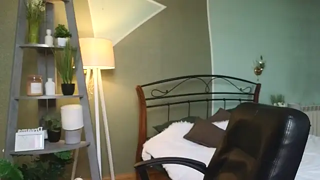 Snapshot of AuroraAksnesss chatting on 5, 3, 2025 AuroraAksnesss online show from 5, 3, 2025