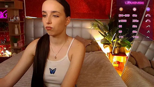 Snapshot of AuroraAksnesss chatting on 17, 3, 2025 AuroraAksnesss online show from 17, 3, 2025