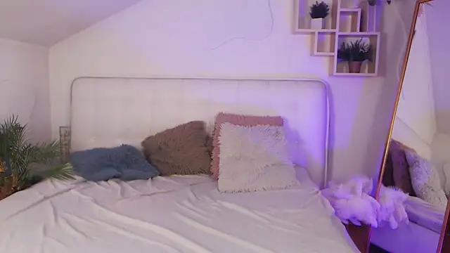 Snapshot of AuroraAksnesss chatting on 19, 3, 2025 AuroraAksnesss online show from 19, 3, 2025