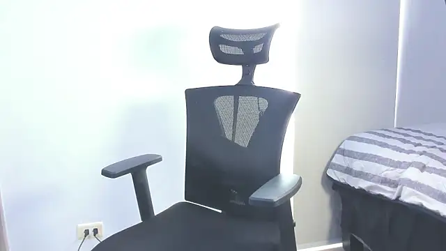 AdonisKnight online show from 14, 4, 2026