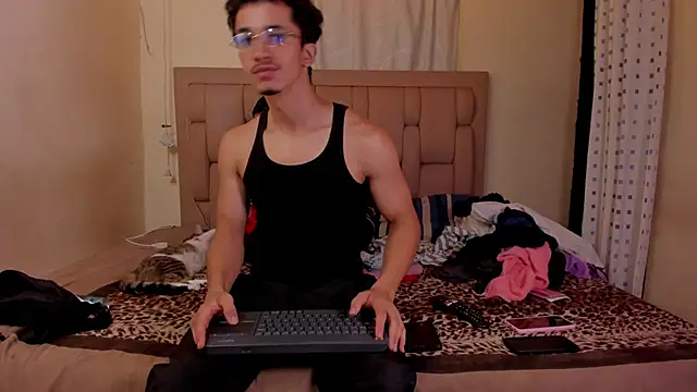 stepcouple XXX online show from 6, 11, 2025