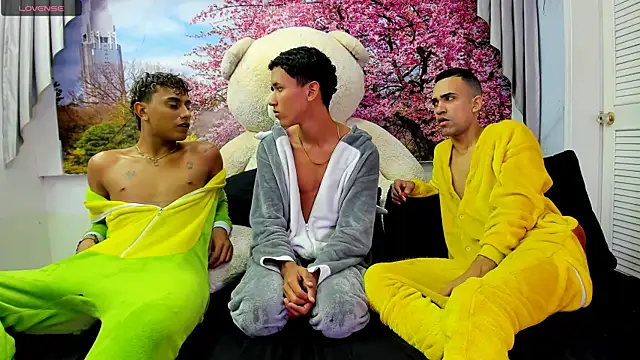 StrawwBoys online show from 19, 3, 2025