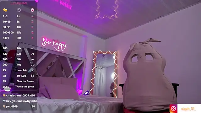 Daphnne tay online show from 19, 2, 2025