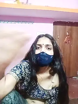 Snapshot of Cute-Simmi chatting on 4, 1, 2025 Cute-Simmi online show from 4, 1, 2025