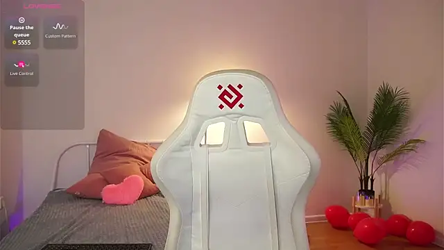 Snapshot of tender_babyy chatting on 6, 3, 2025 tender babyy online show from 6, 3, 2025