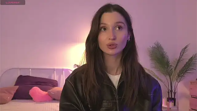 Snapshot of tender_babyy chatting on 16, 9, 2025 tender babyy online show from 16, 9, 2025