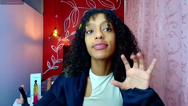 Zia Green online show from 10, 3, 2025