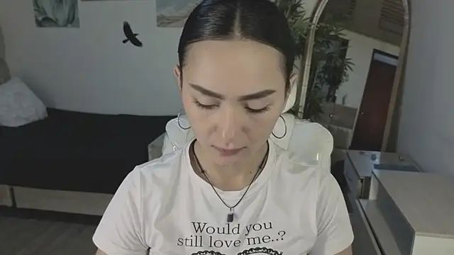 Amy Kiitty  online show from 10, 5, 2026