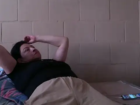 Snapshot of straichathot_08 chatting on 12, 11, 2025 straichathot 08 online show from 12, 11, 2025