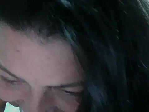 Snapshot of straichathot_08 chatting on 5, 1, 2026 straichathot 08 online show from 5, 1, 2026