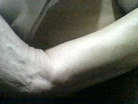 Snapshot of straichathot_08 chatting on 1, 3, 2026 straichathot 08 online show from 1, 3, 2026