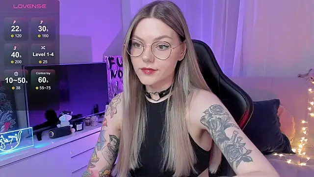 Marta May  online show from 8, 10, 2025