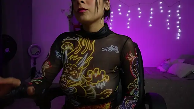 tammylee  online show from 28, 9, 2025