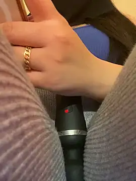 Cameelia online show from 1, 12, 2025